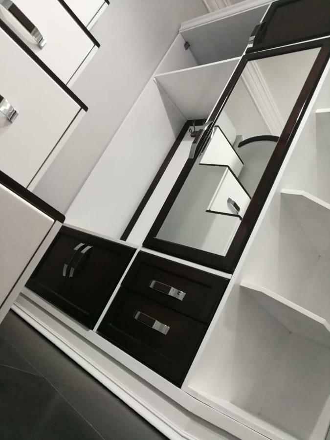 Lovely Apartment With Side Sea View Located In The Heart Of The Alexandria Exteriör bild